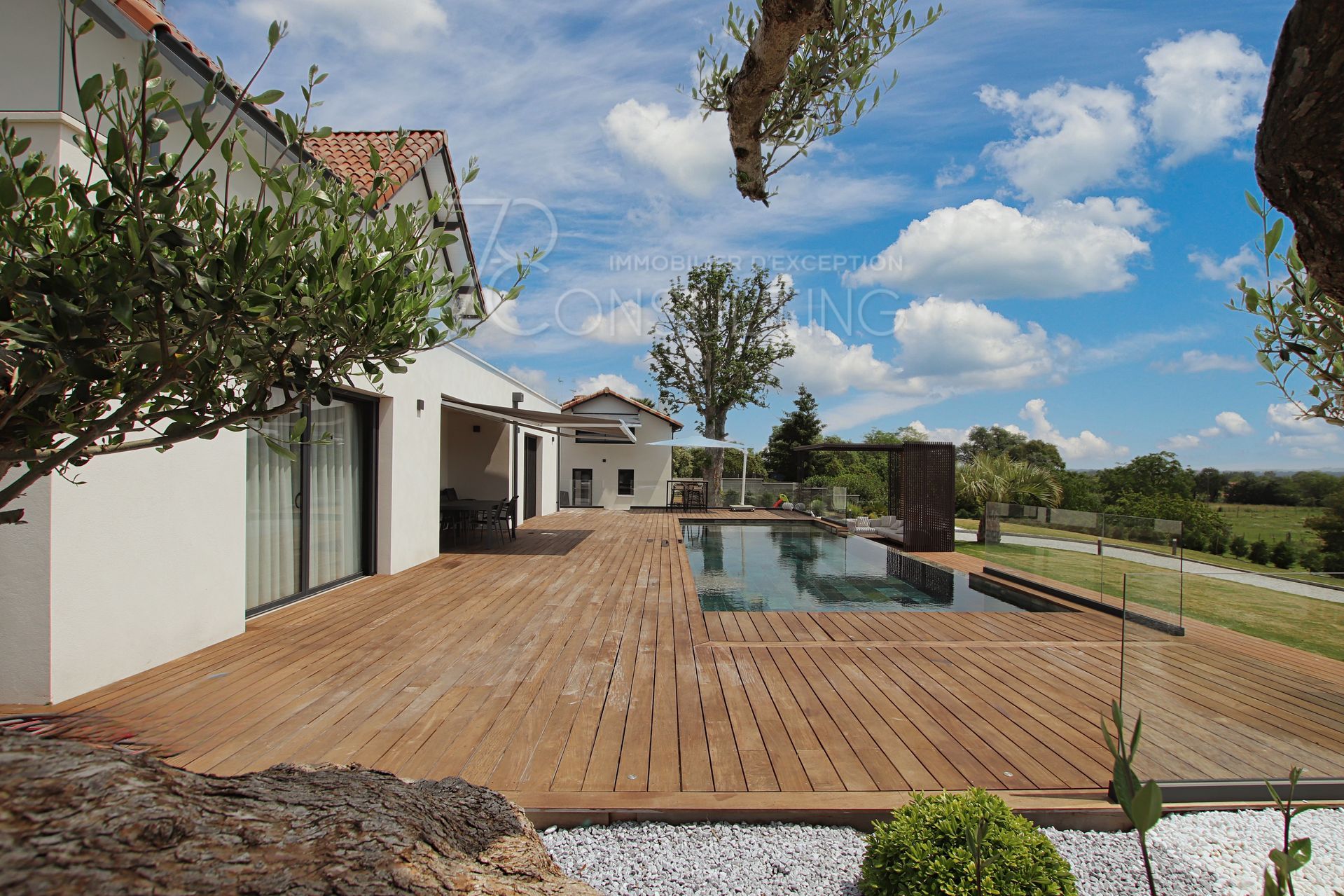 EXCLUSIVITÉ VUE PYRÉNÉES – 10MN CARBONNE CONTEMPORAINE + DÉPENDANCE