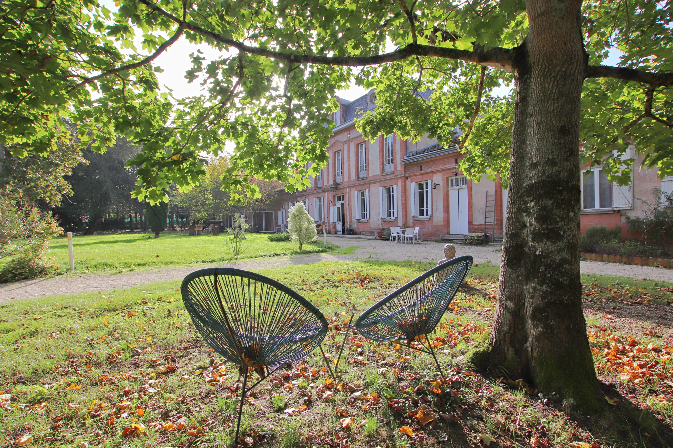 VENTE 15MN SUD TOULOUSE CHÂTEAU ET DÉPENDANCES