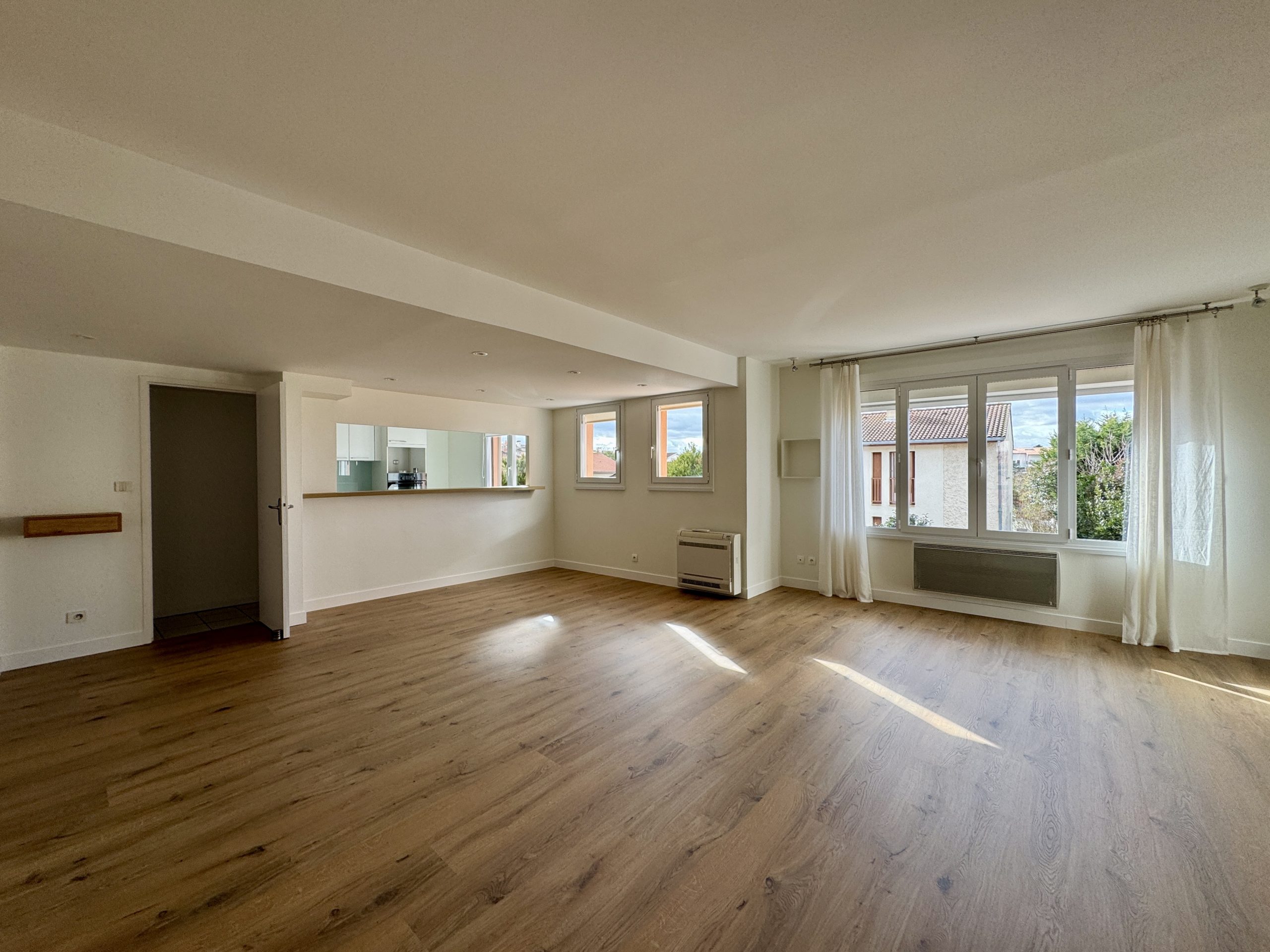 LOCATION – TOULOUSE – COTE PAVÉE – GRAND APPARTEMENT 3 PIÈCES