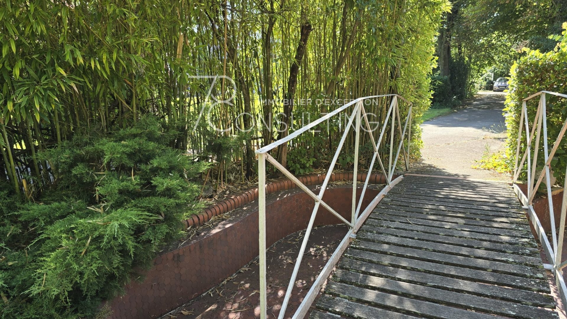 ad5f8803-dd71-4434-9c25-6898a022a727